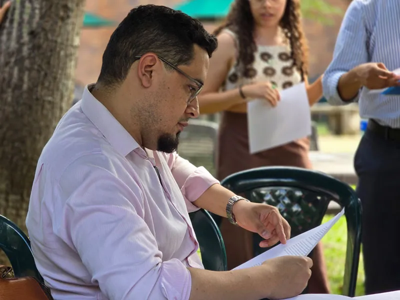 Café Filosófico, un encuentro para pensar la vida desde la filosofía Café Filosófico, un encuentro para pensar la vida desde la filosofía