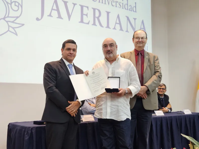 Cruz San Pedro Claver: 25 estudiantes reconocidos por sus calidades humanas y espíritu javeriano
